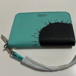 Tiffany & Co. Large Leather Wristlet/Wallet/ Clutch